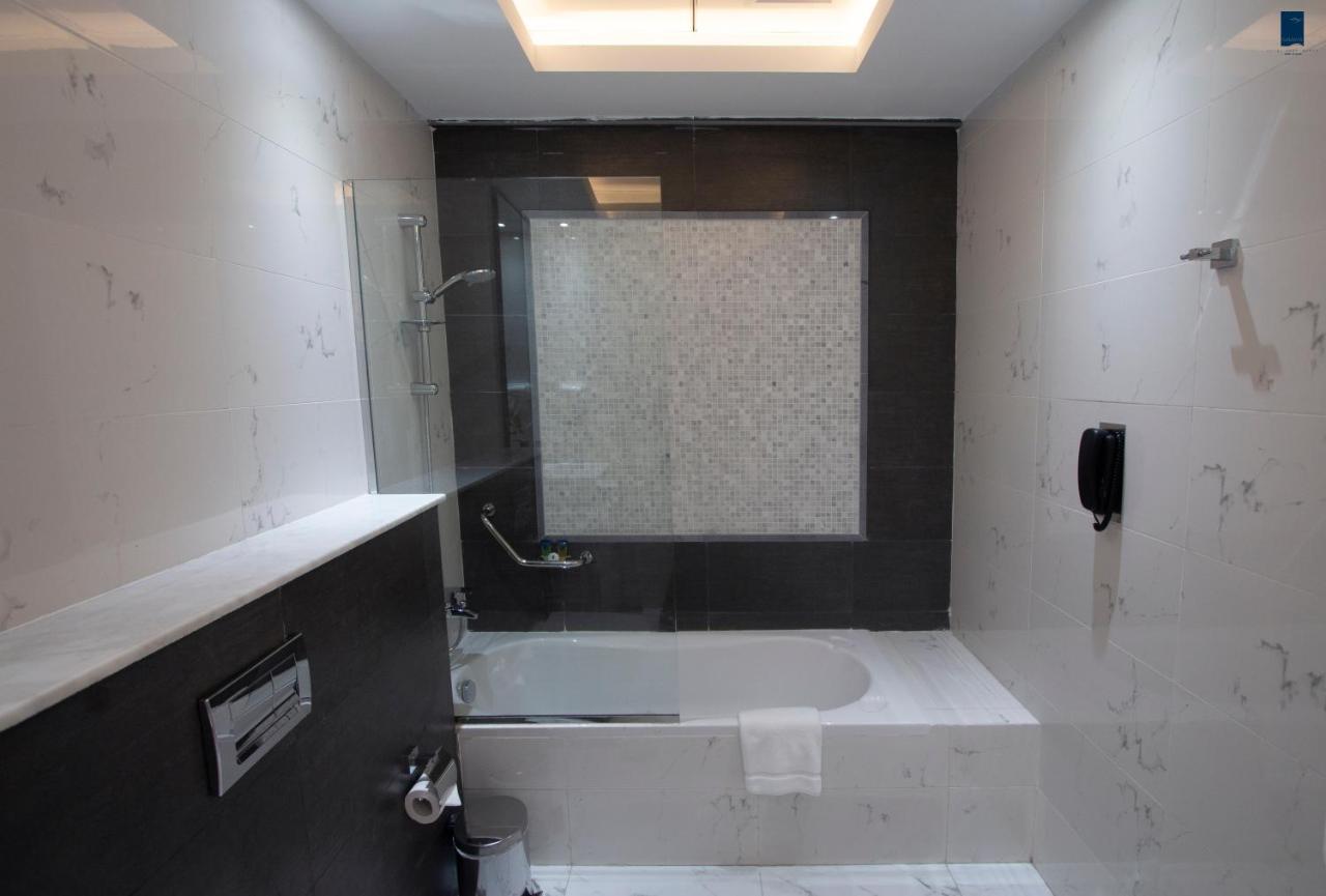 Samaya Hotel Apartment ดูไบ ภายนอก รูปภาพ