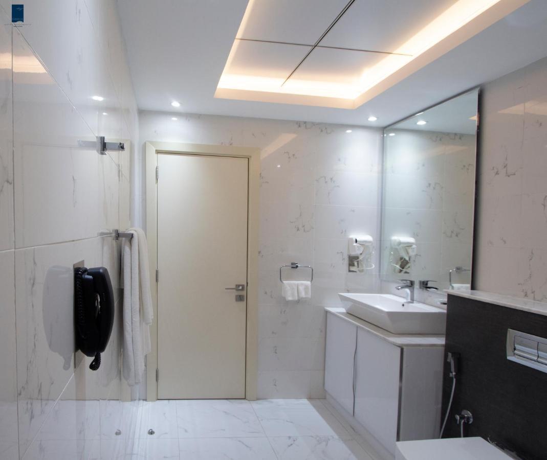 Samaya Hotel Apartment ดูไบ ภายนอก รูปภาพ